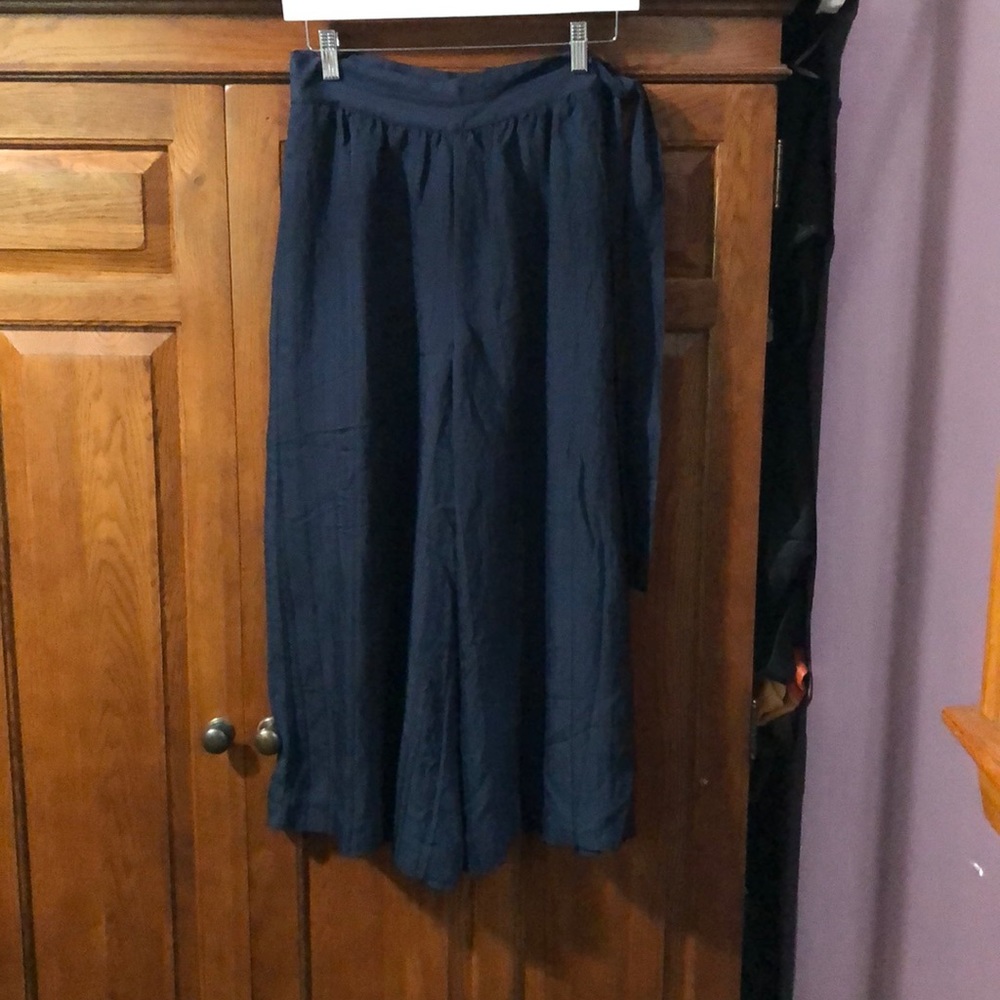 NWT Vince navy side tie culottes Gauchos 2